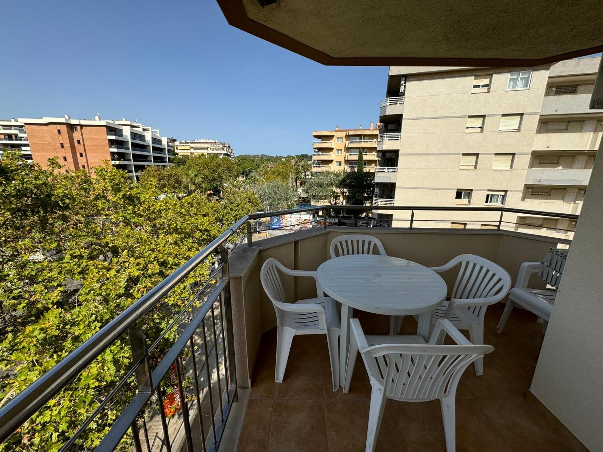 Apartment M10 *